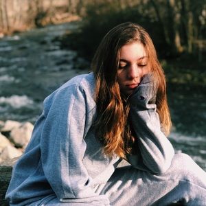 Meet your Posher, Layla